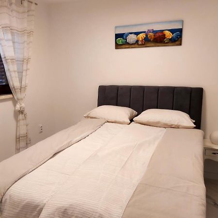 Apartman S Dvije Spavace Sobe Пореч Экстерьер фото
